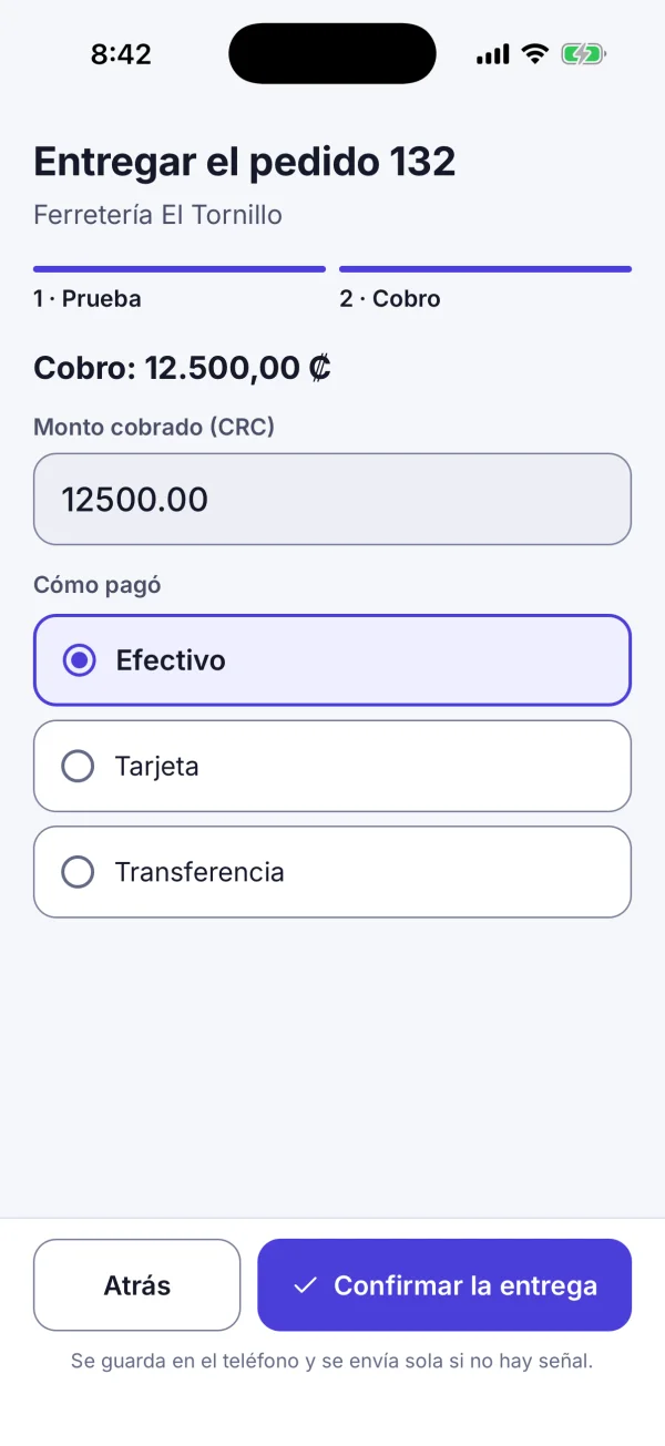 La app del conductor en el segundo paso de una entrega: el monto a cobrar y cómo pagó, efectivo, tarjeta o transferencia.